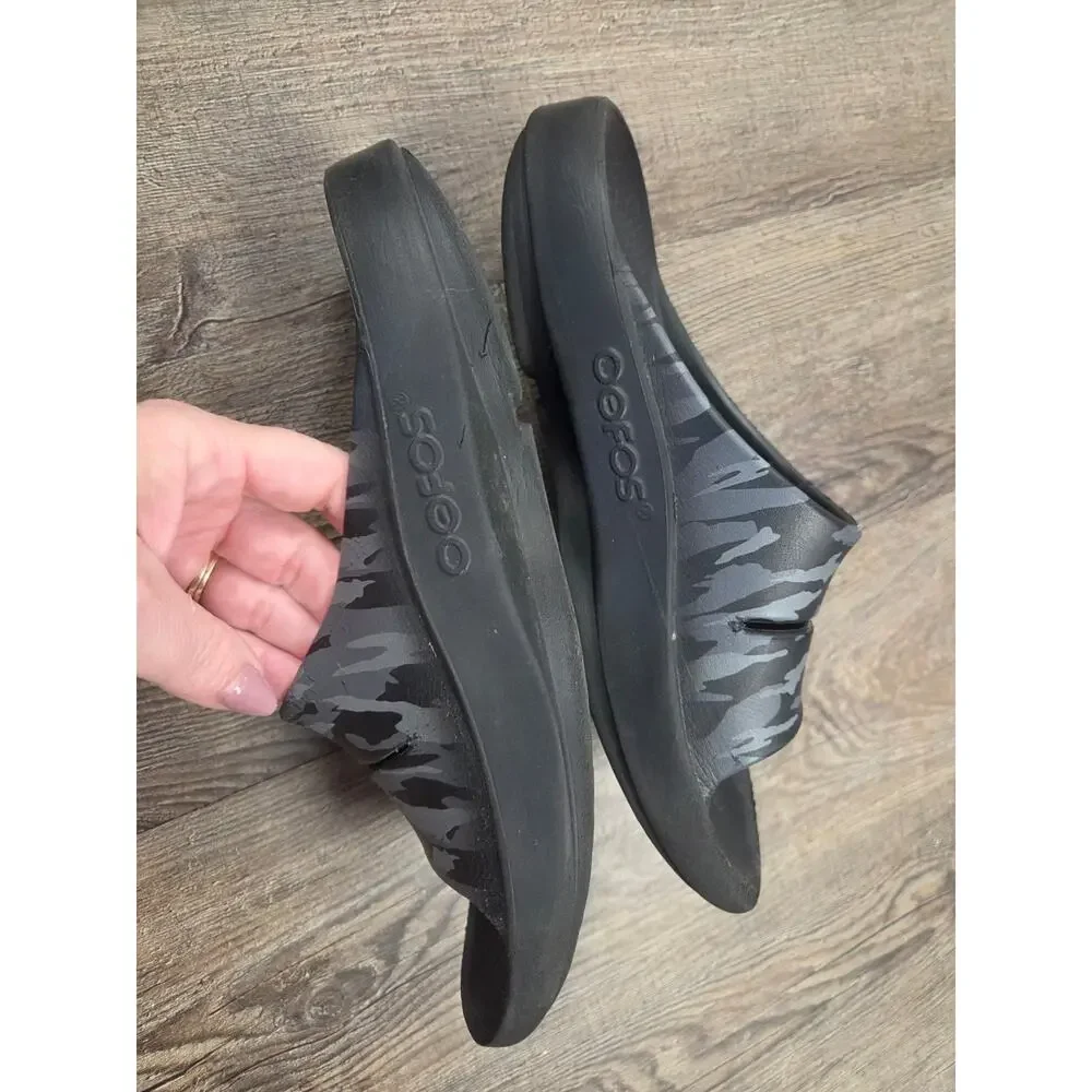 OOFOS OOahh Sport Flex Sandals Mens 8 - Women 10 Black Camo Slide Slip-On Shoes